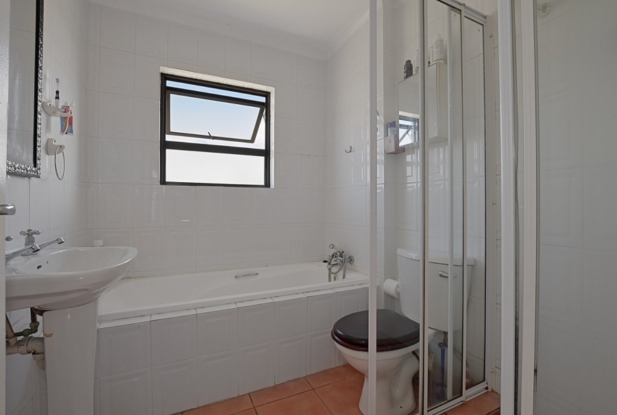 2 Bedroom Property for Sale in Parklands Western Cape